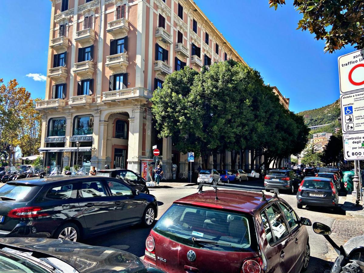 Salerno Mare E Luci Deluxe Exterior foto