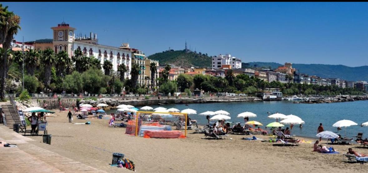 Salerno Mare E Luci Deluxe Exterior foto