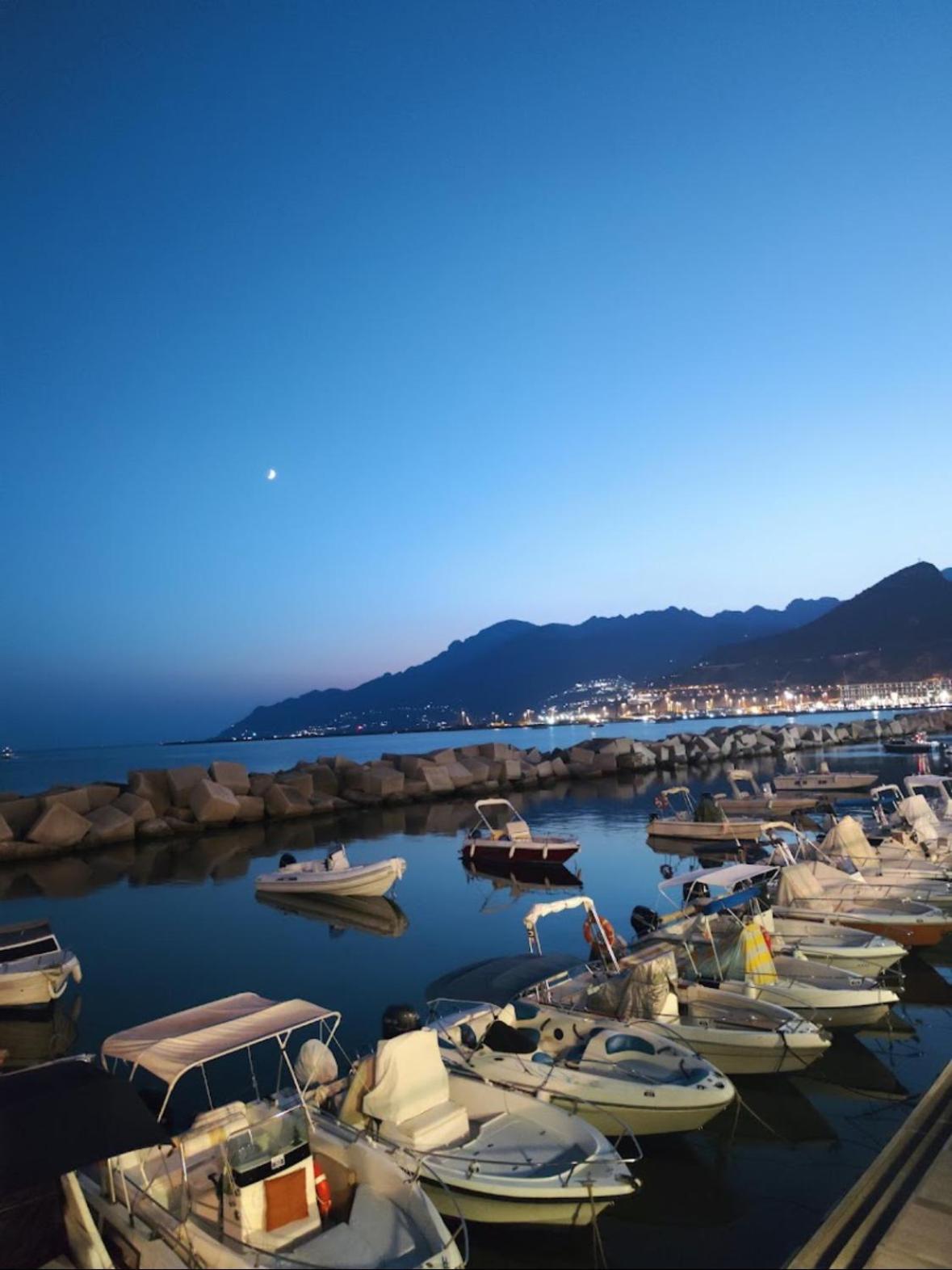 Salerno Mare E Luci Deluxe Exterior foto